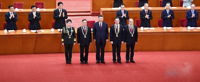 什么是共和國勛章,共和國國家勛章是純金打造的嗎？